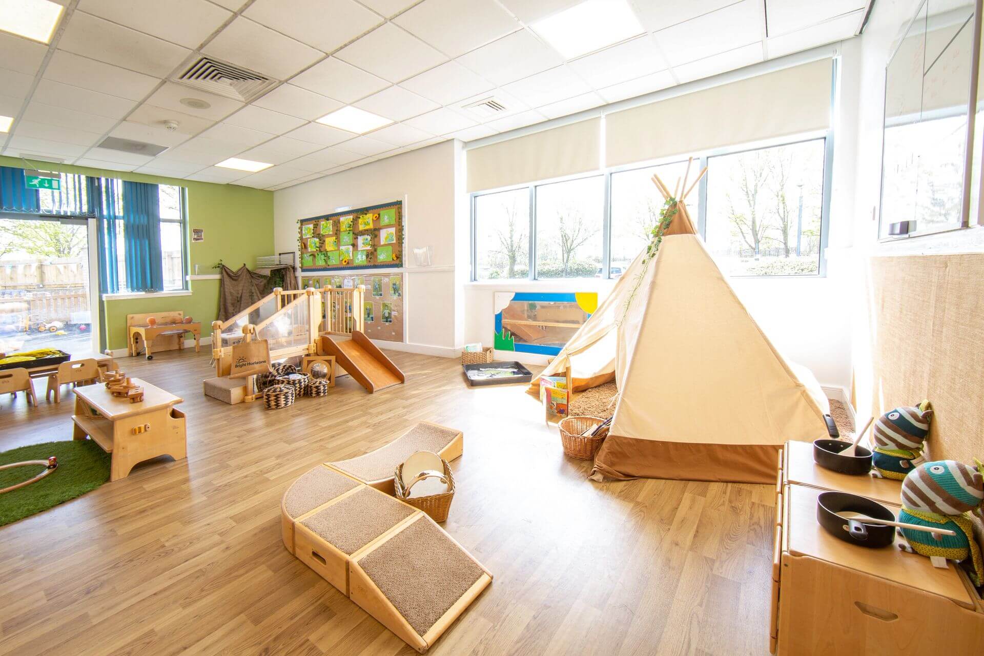 Bright Horizons Hull Kingswood baby room